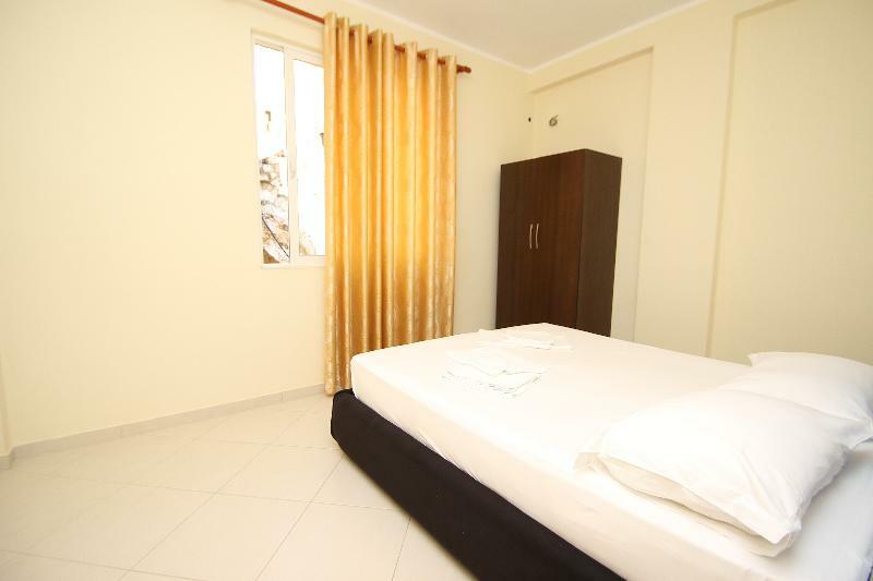 Hotel Ble Ble Vlorë Extérieur photo